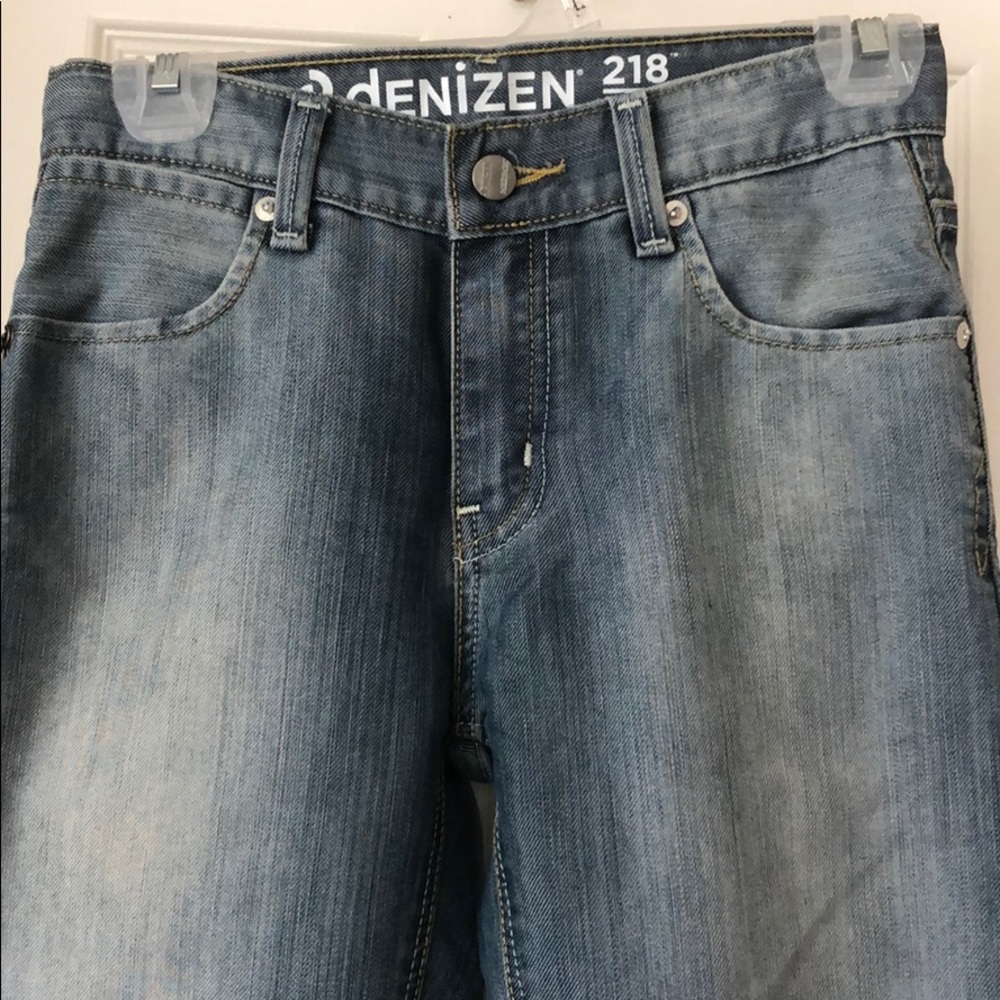 LEVIS denizens 218 skin straight.